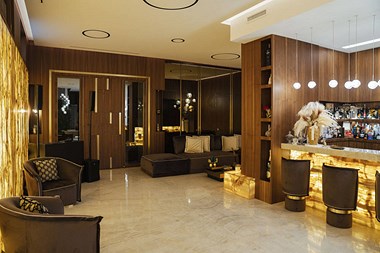 MANGINI ARREDAMENTI REALIZZAZIONI