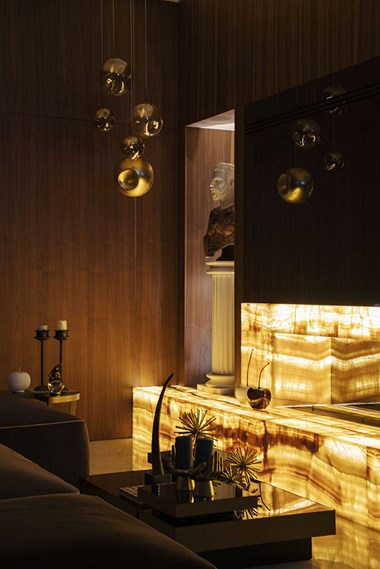 MANGINI ARREDAMENTI REALIZZAZIONI