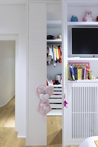 MANGINI ARREDAMENTI REALIZZAZIONI